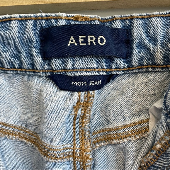 Areopostale Mom Jeans Distressed Frayed - US14 - Picture 4 of 12